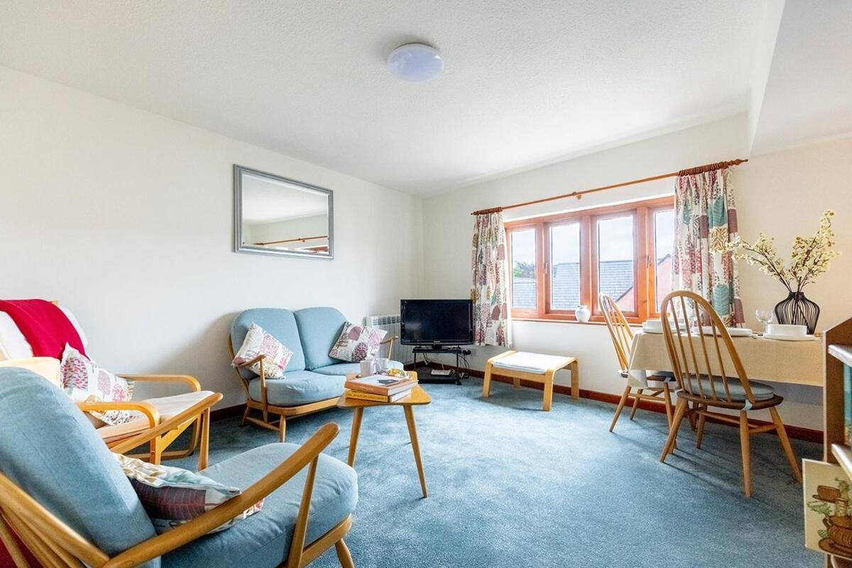 Katherines Court - Spacious Apartment With Rolling Hill Views Kendal Kültér fotó